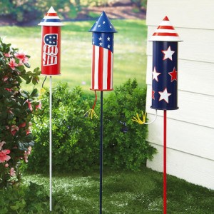 july 4th rocket yard stakes, garden stakes, patriotic garden decor